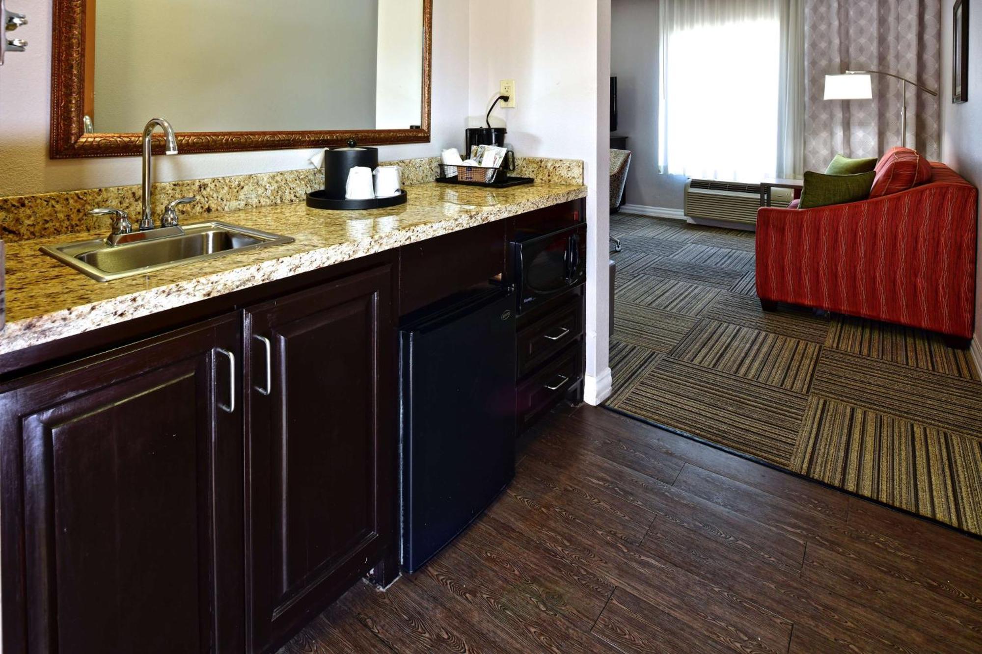 King Studio Suite Non-Smoking